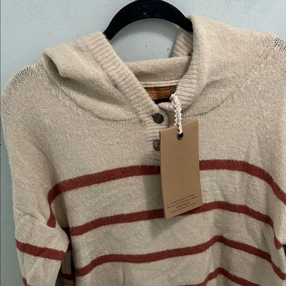POL Beige and Red Striped Cowl Neck Sweater - Picture 4 of 7